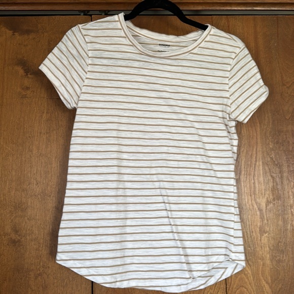 4 basic tees - Picture 4 of 9